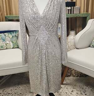 Eliza J size 8 full gold sequins with stretch –